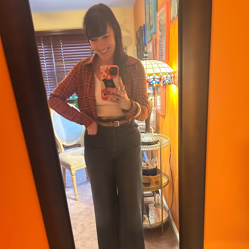 Vintage-Inspired Zara Cropped Button-Up